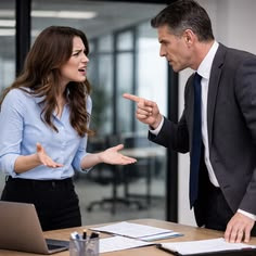 7 Clever Ways to Deal With a Toxic Boss Without Fighting Back 7 Clever Ways to Deal With a Toxic Boss Without Fighting Back