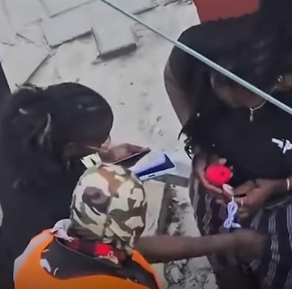 Shameless Nairobi Baddie Unboxes Adult Toy in Front of Nduthi Guy Who Made Delivery to Confirm the Size Before Paying Shameless Nairobi Baddie Unboxes Adult Toy in Front of Nduthi Guy Who Made Delivery to Confirm the Size Before Paying
