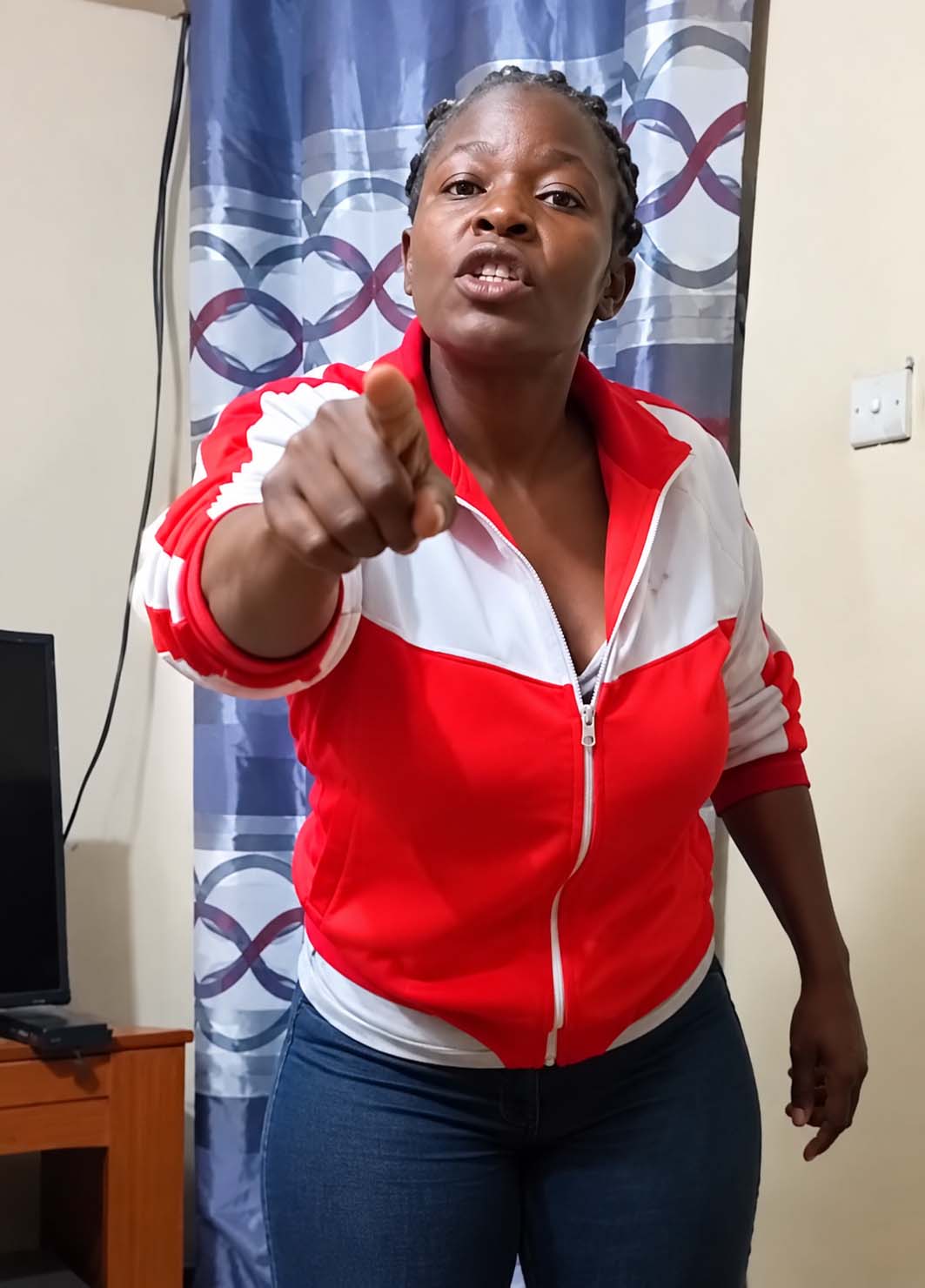 Jobless Kenyan Husband Confronted by Wife: “Umekalisha Matako, Tafuta Kazi Kama Wanaume Wengine!” Jobless Kenyan Husband Confronted by Wife: “Umekalisha Matako, Tafuta Kazi Kama Wanaume Wengine!”